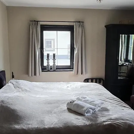 Luxe Gastenkamer Met Living En Keuken Bij Friezen Paarden Stal Pellendijk בית כפרי Westendorp