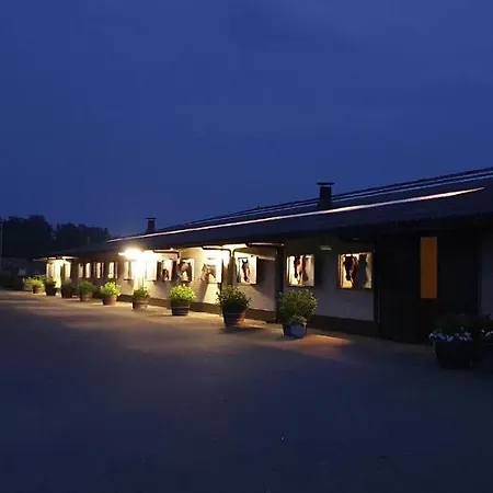 Luxe Gastenkamer Met Living En Keuken Bij Friezen Paarden Stal Pellendijk Landhuis