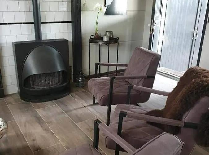 Country house Luxe Gastenkamer Met Living En Keuken Bij Friezen Paarden Stal Pellendijk *