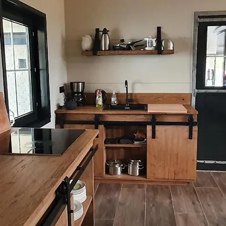Luxe Gastenkamer Met Living En Keuken Bij Friezen Paarden Stal Pellendijk Westendorp
